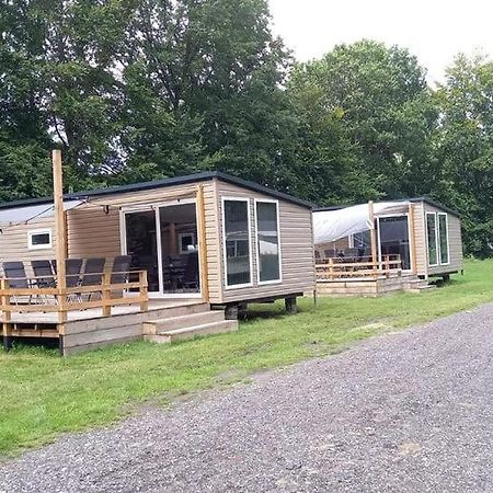 Chalet 2 Landgoedcamping Nienoord In Leek Extérieur photo